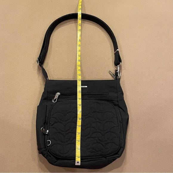 Travelon Exclusive Edition Black Quilted Anti-Theft Crossbody Bag - Picture 10 of 12